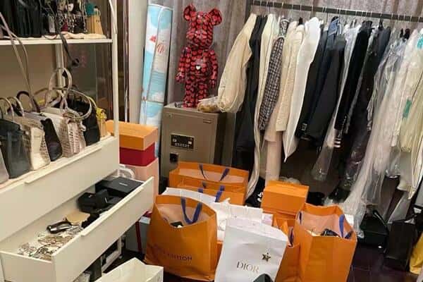 文山丘北县回收一线品牌衣服